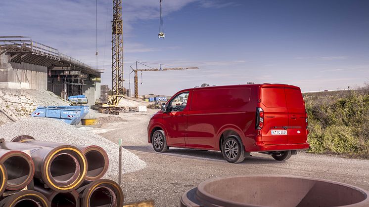 2023 TRANSIT CUSTOM LIMITED (10)