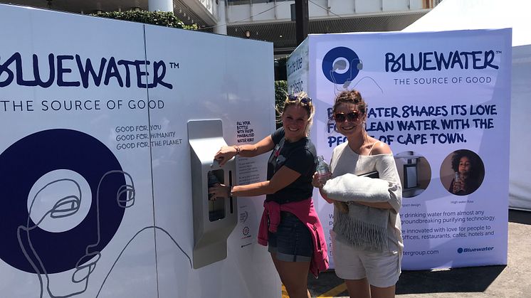 Bluewater hjälpte Volvo Ocean Race att spara in tiotusentals engångsplastflaskor i Cape Town Race Village under besöket i december 2017 genom att omvandla odrickbart vatten till rent dricksvatten.