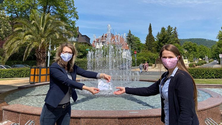Die ersten Sicher ist sicher!-Gesichtsmasken haben die Tourist-Information Bad Pyrmont erreicht