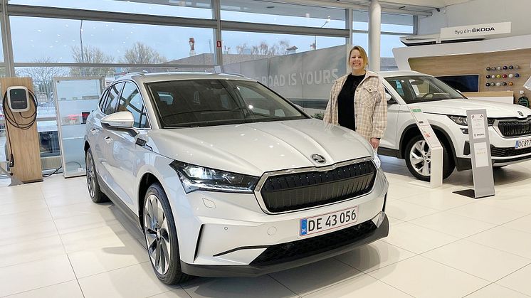 Marianne Gravgaard Nielsen er den heldige vinder af den ENYAQ iV 80 Plus, som ŠKODA Danmark donerede til Knæk Cancer 2021.
