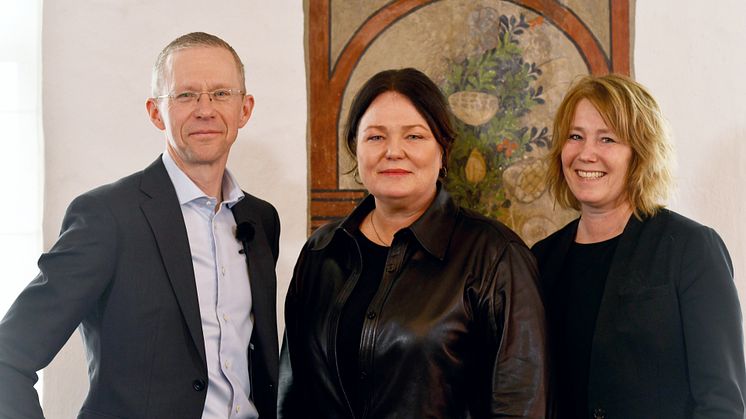 Håkan Andersson, presschef Riksbyggen, Catherina Fored, vd för HSB i norra Stor-Stockholm och Johanna Frelin, vd för Riksbyggen.