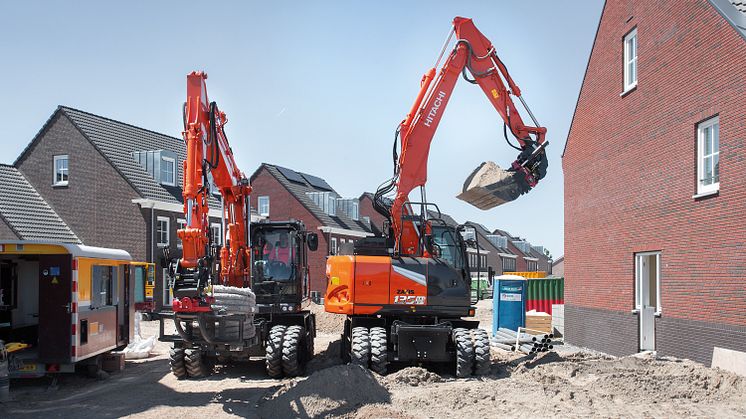 Hitachi_ZX135-155W_2
