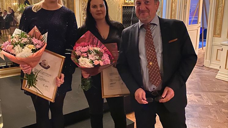Utdelning av utmärkelsen Byggstenen till "Snickarpodden" 2021