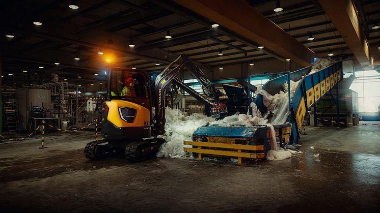 Volvo ECR25 Electric - rekordmaskinen hos Stena Recycling