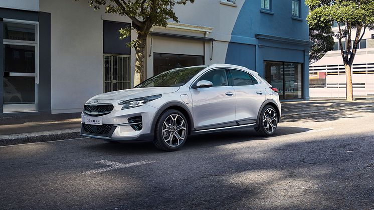 KiaXCeed_phev_1