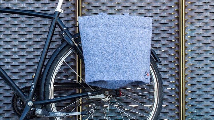 Shoppingkasse för cykeln, grå filt