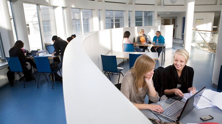 Umeå University climbs in 'top 50 under 50' world ranking