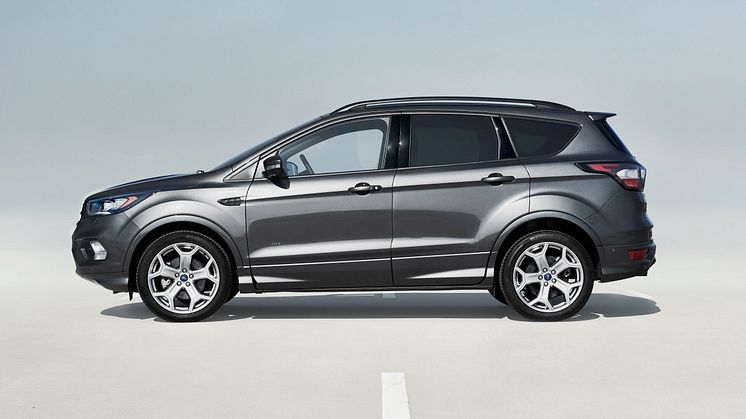 Ford_2017_Kuga_Grey_2