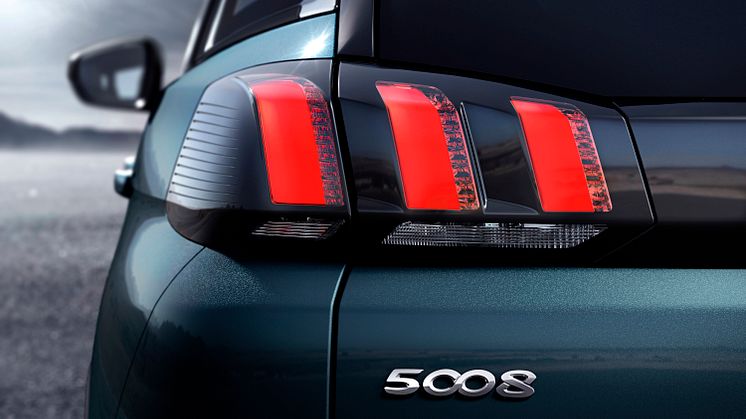 Nya Peugeot 5008 SUV