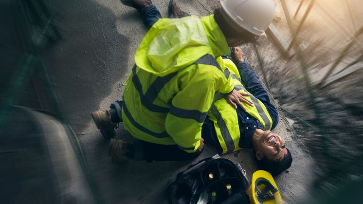 EN FERSK RAPPORT fra Arbeidstilsynet oppfordrer bygg- og anleggsbransjen til å bedre sikkerheten i næringen.