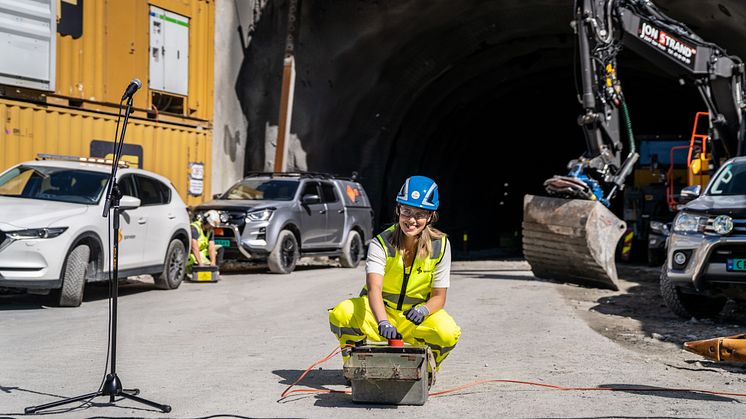  Hellerudtunnelen bygges med tradisjonell tunneldriving, ved at det først bores og deretter sprenges innover i fjellet. Foto: Stian Olsson /Sporveien