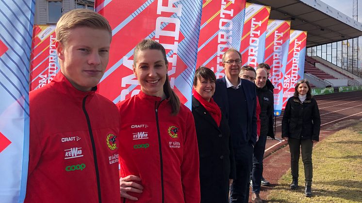 Representanter från IF Göta, Karlstads kommun och Svenska Friidrottsförbundet laddar inför Friidrotts-SM.