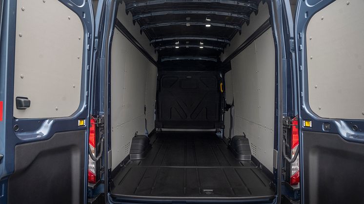 2025 Ford_E-Transit Enhanced Range (5).jpg