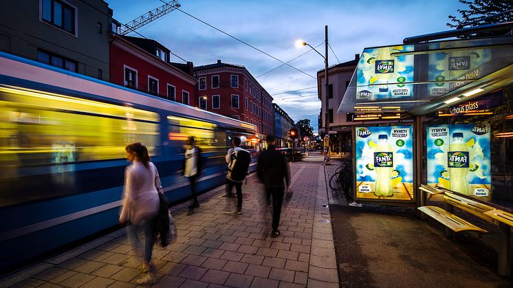 Trikk SL79 ankommer holdeplass. Foto: Sporveien