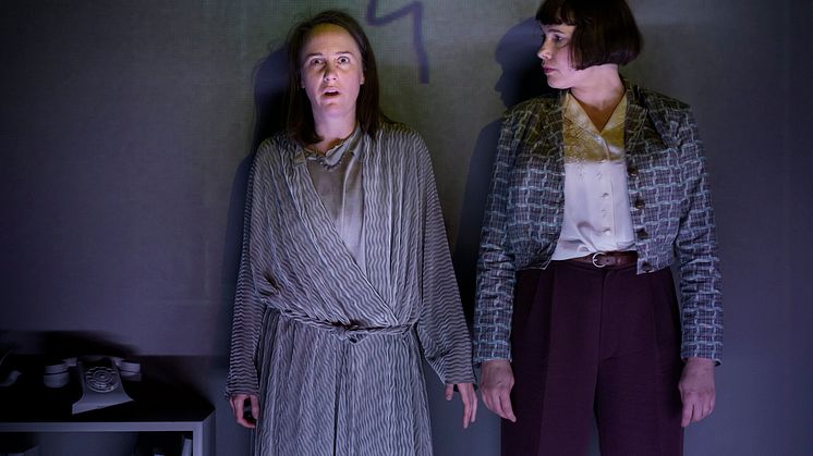 Nakna som foster och gudar