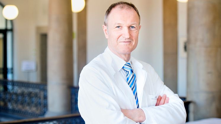 Prof. Dr. Volkmar Falk_DHZC_sRGB.jpg