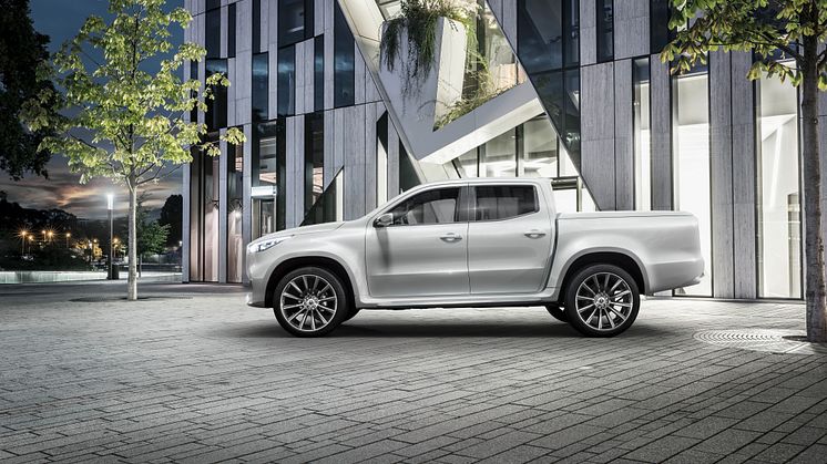 Mercedes-Benz Concept X-CLASS stylish explorer