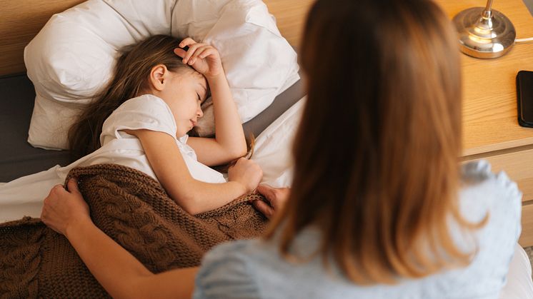 Mange foresatte fortviler når barnet blir sykt etter "sykt barn-" dagene er oppbrukt. FOTO: Dreamstime