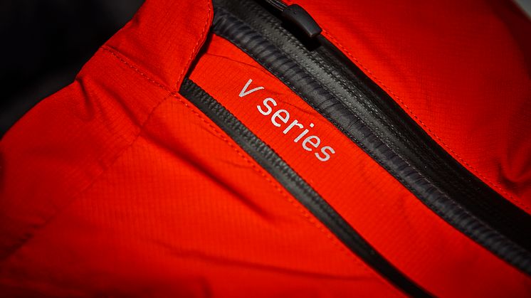 V series down jacket
