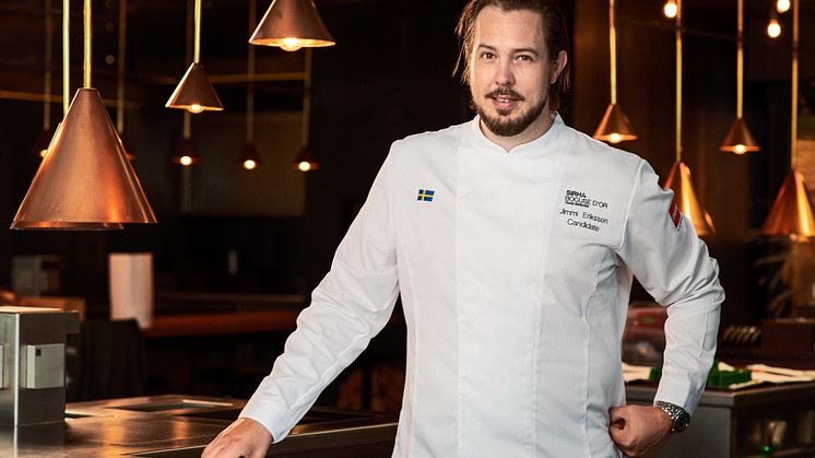 Jimmi Eriksson ska tillaga världens godaste trerättersmeny med barn som målgrupp i världsfinalen för kockar. Foto: Viktor Fremling