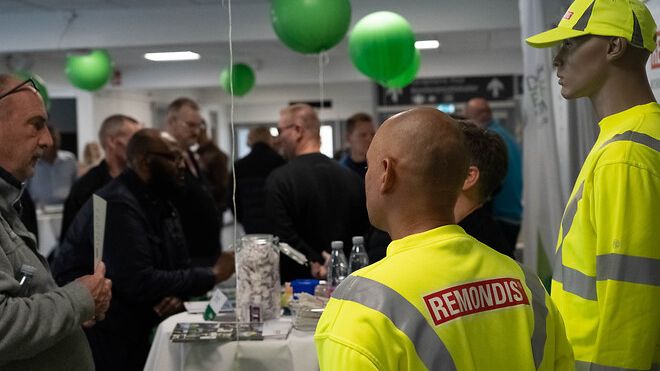 Der forventes at komme omkring 50 transportvirksomheder til jobmessen i Brøndby Hallen. De er klar til at ansæltte chauffører. (foto: DEKRA)