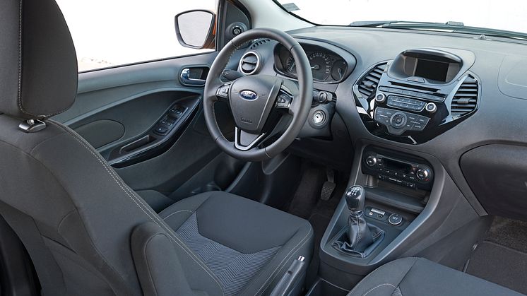2016Ford_KaPlus_09