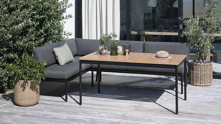 Colecția de mobilier și accesorii de grădină 2025