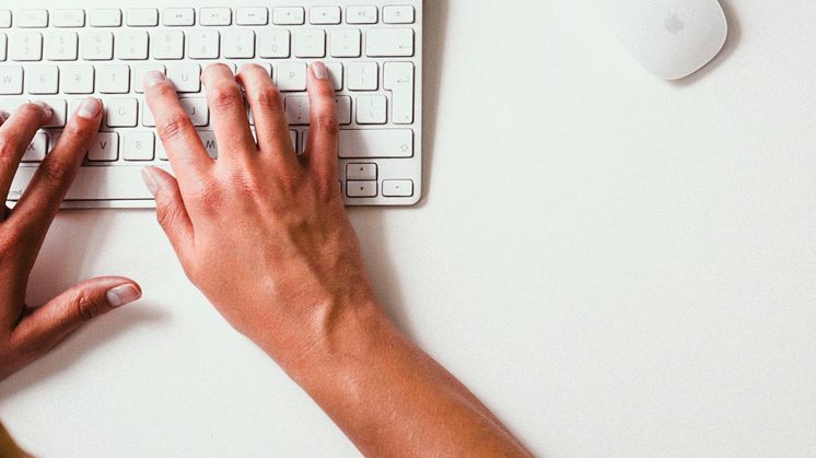 SIe möchten qualitativ hochwertigen Content liefern, haben aber nicht genügend Ressourcen? Mit Outsourcing kann es trotzdem klappen.