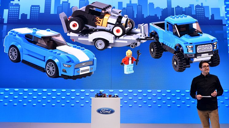LEGO henvender seg til barn i alle aldre med to Ford-ikoner