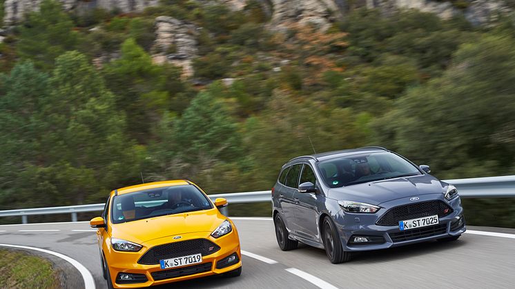 A kibővített motorkínálat megduplázta az új Ford Focus ST eladásait; immár a dízelmotoros, PowerShift váltós modell is megrendelhető