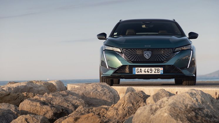 DEN NYE PEUGEOT 308 ER FINALIST TIL CAR OF THE YEAR 2022