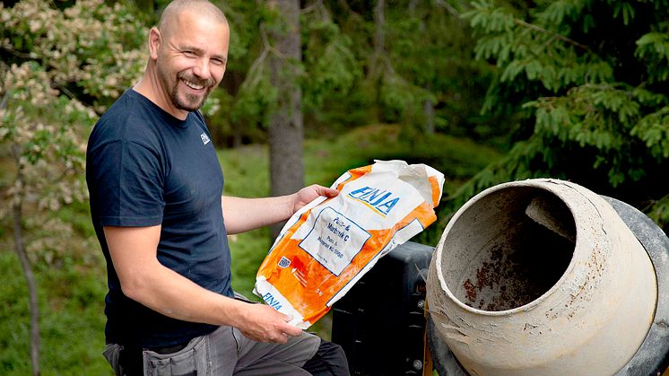 Bjørn bygger bo Plastsekk 3