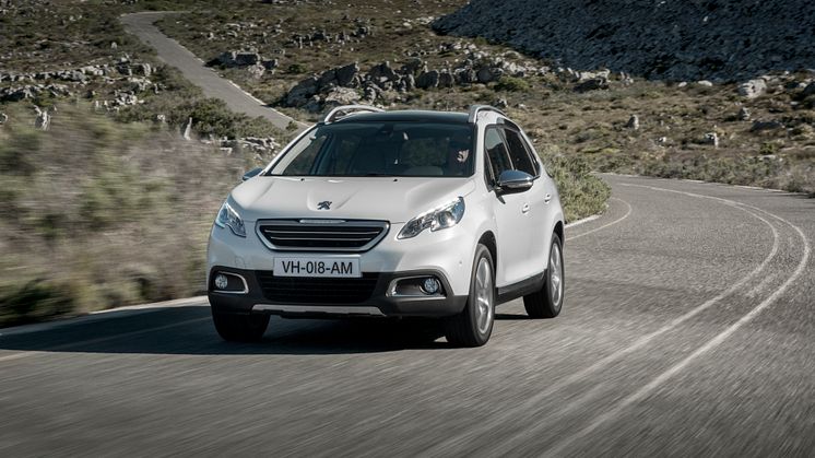 Sverigepremiär för nya crossovern Peugeot 2008