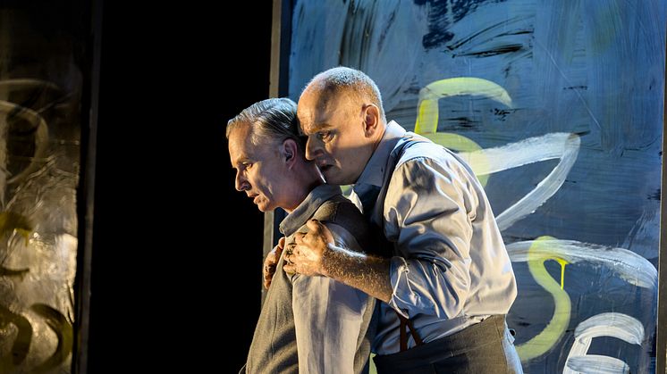 Sven Ahlström och Fredrik Gunnarson i Adressat okänd som får Malmöpremiär på Intiman den 13 januari. En samproduktion mellan Kulturhuset Stadsteatern och Malmö Stadsteater. Foto: Sören Vilks