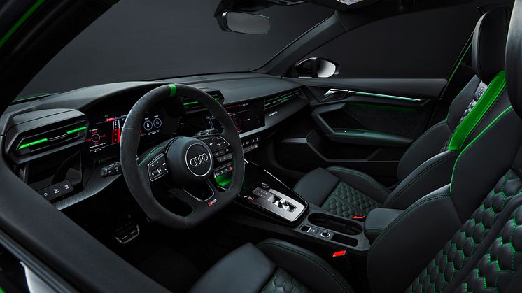 Audi RS 3 interiør med RS-designpakke i grøn