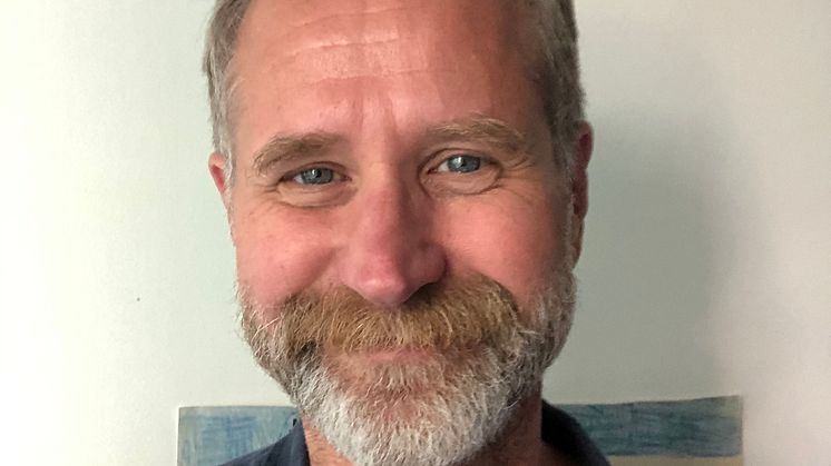 Jesper Olsson, professor i språk och kultur vid Linköpings universitet, tilldelas Rettigska priset vid Kungl. Vitterhetsakademiens årshögtid 19 mars.