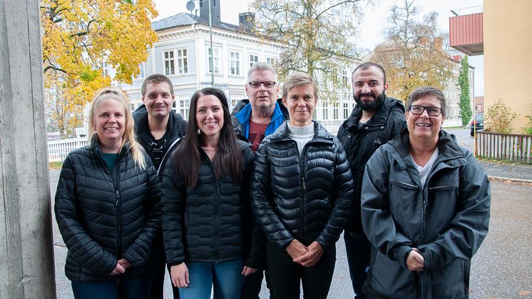 Kanske Årets team? Bettan Sjöström, Andreas Olsson, Sofia Iversen, Mikael Engström, Anna-Carin Rönnberg, Noah Nohzatullah J G och Anna-Carin Ulander. På bilden saknas nattpersonalen Ann Norberg och Ingrid Wallenman.