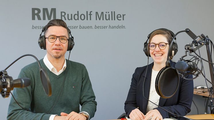 Katharina Backhaus und Markus Langenbach sprechen zweimal im Monat in ihrem Podcast über die aktuellen Herausforderungen beim Bauen