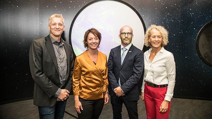 Håkan Sigurdsson, Universeum, rymdminister Matilda Ernkrans, Martin Velander, GKN Aerospace och Carina Halvord, Universeum vid invigningen av utställningen Rymdresan. Foto: Jukka Lamminluoto.
