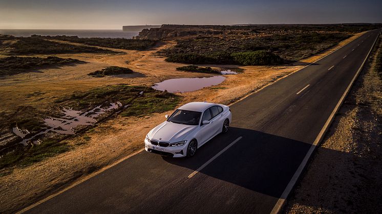 Helt nye BMW 330e Sedan