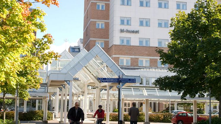 Miljövänligare transporter av Örebro sjukhus personalkläder