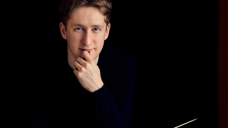 Joshua Weilerstein. Foto Felix Broede