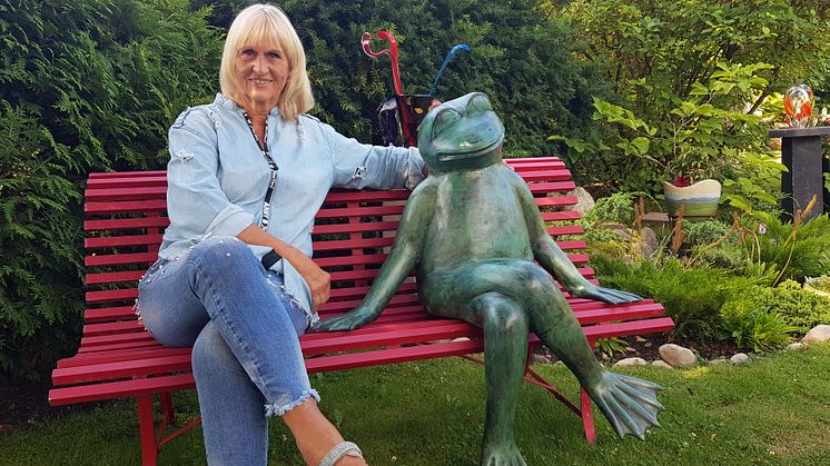 Konstnären Dagmar Glemme, från Ugglarp ska designa priset till utmärkelsen Kungsbackas mästare