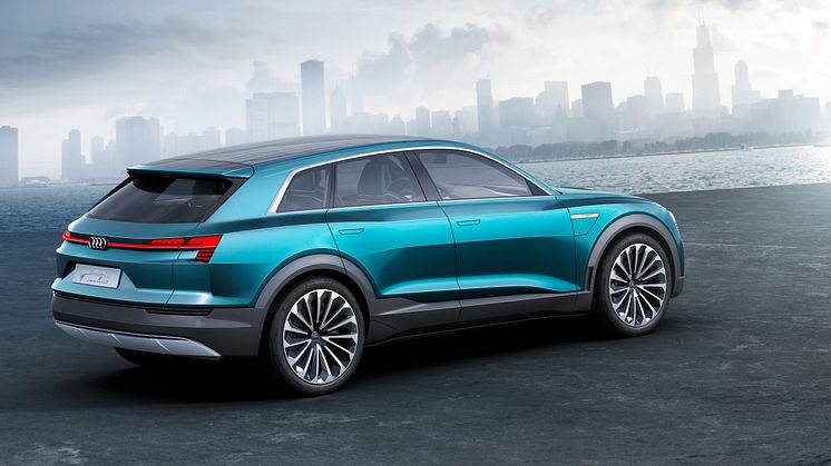Stor interesse om Audi e-tron quattro concept på IAA