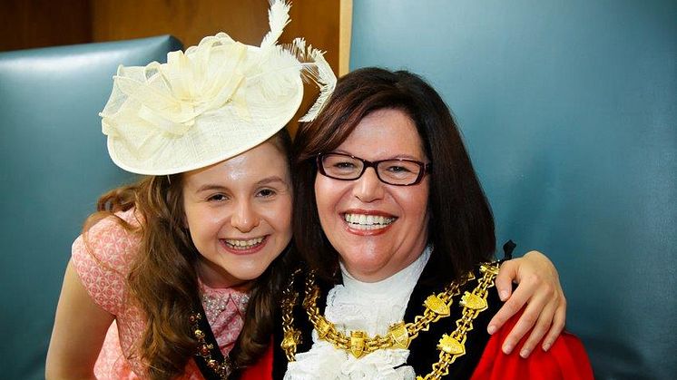 Mayor’s Christmas greetings to Bury residents