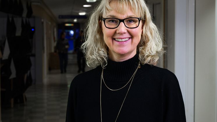 Anna-Maria Stenlund, områdeschef för tandvården i Region Västerbotten, leder en organisation som har utveckling och omställning i fokus. 