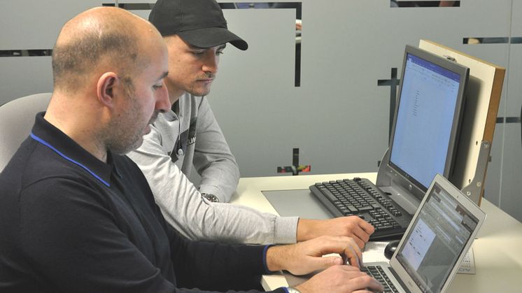 Saul Gowens, founder of Websand, delivering a guest IT workshop at Northumbria University