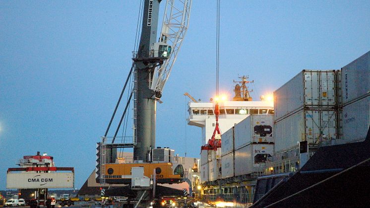 Fartyget Morsum blev första containerfartyg på kaj 903.