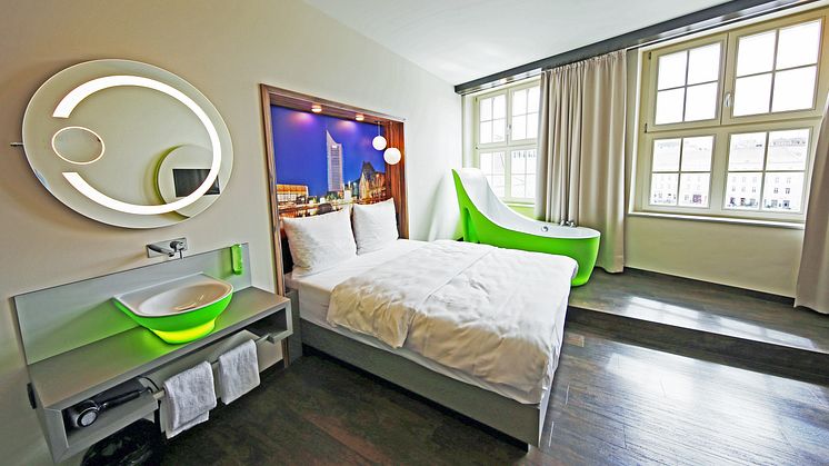 Premium-Zimmer mit Badewanne in Form eines Damenschuhs