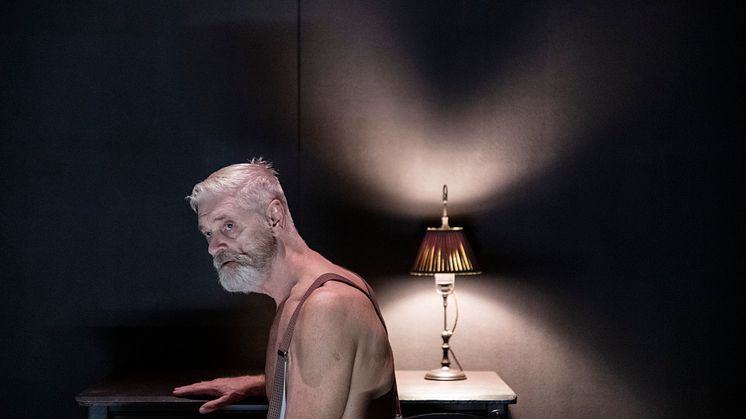 07-Lång dags färd mot natt-pressbild-foto OlaKjelbye-2019-2020
